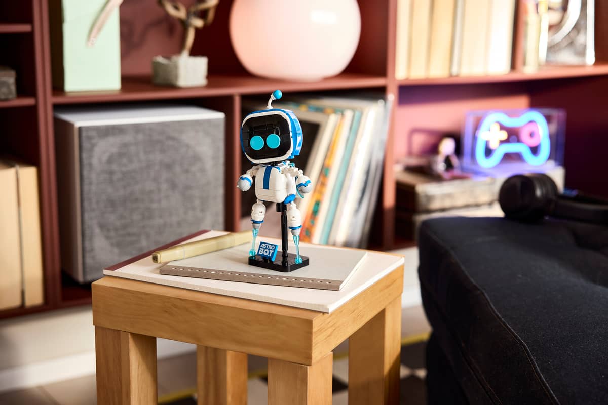 LEGO® Astro Bot™ (40899)