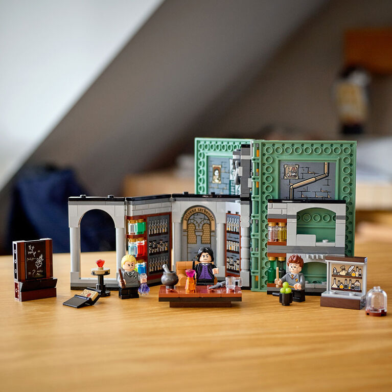 LEGO Harry Potter Hogwarts Moment: Potions Class (76383)