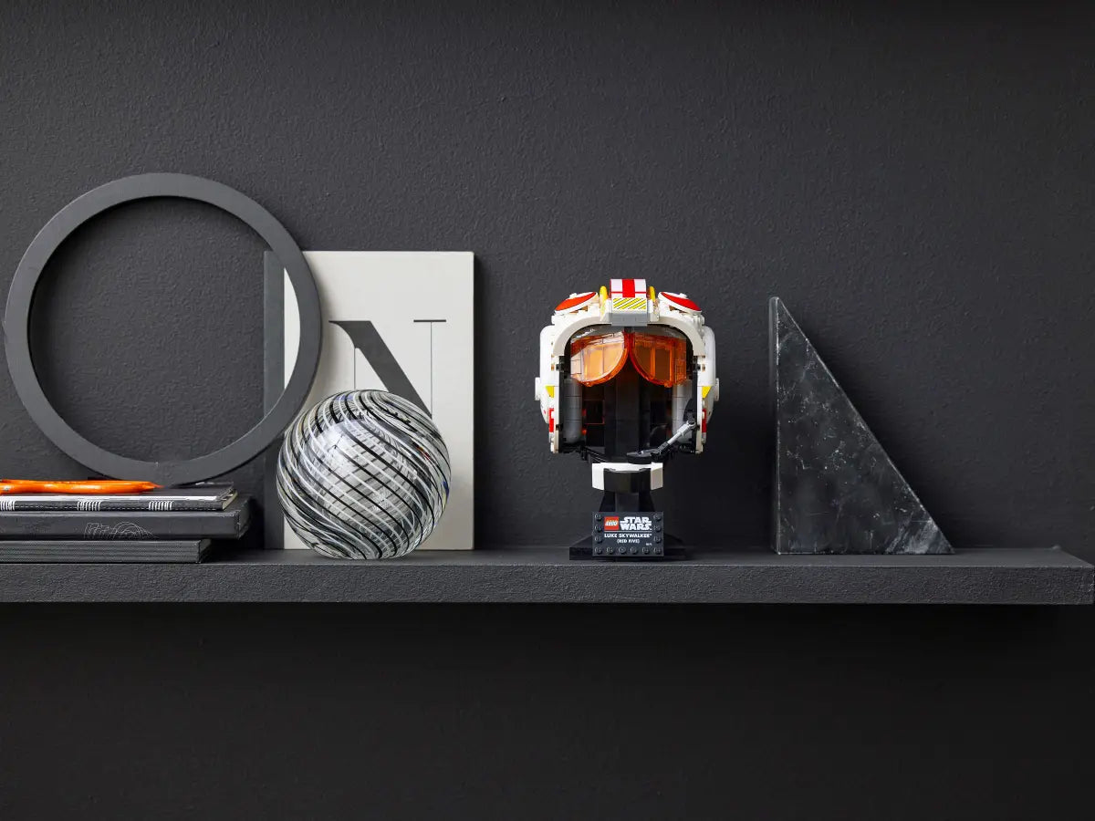 LEGO Star Wars: Luke Skywalker (Red Five) Helmet (75327)