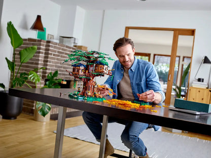 LEGO Ideas: Tree House (21318)